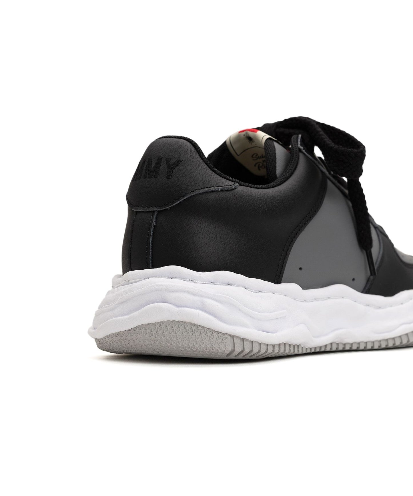 WAYNE LEATHER LOW OG SOLE SNEAKER